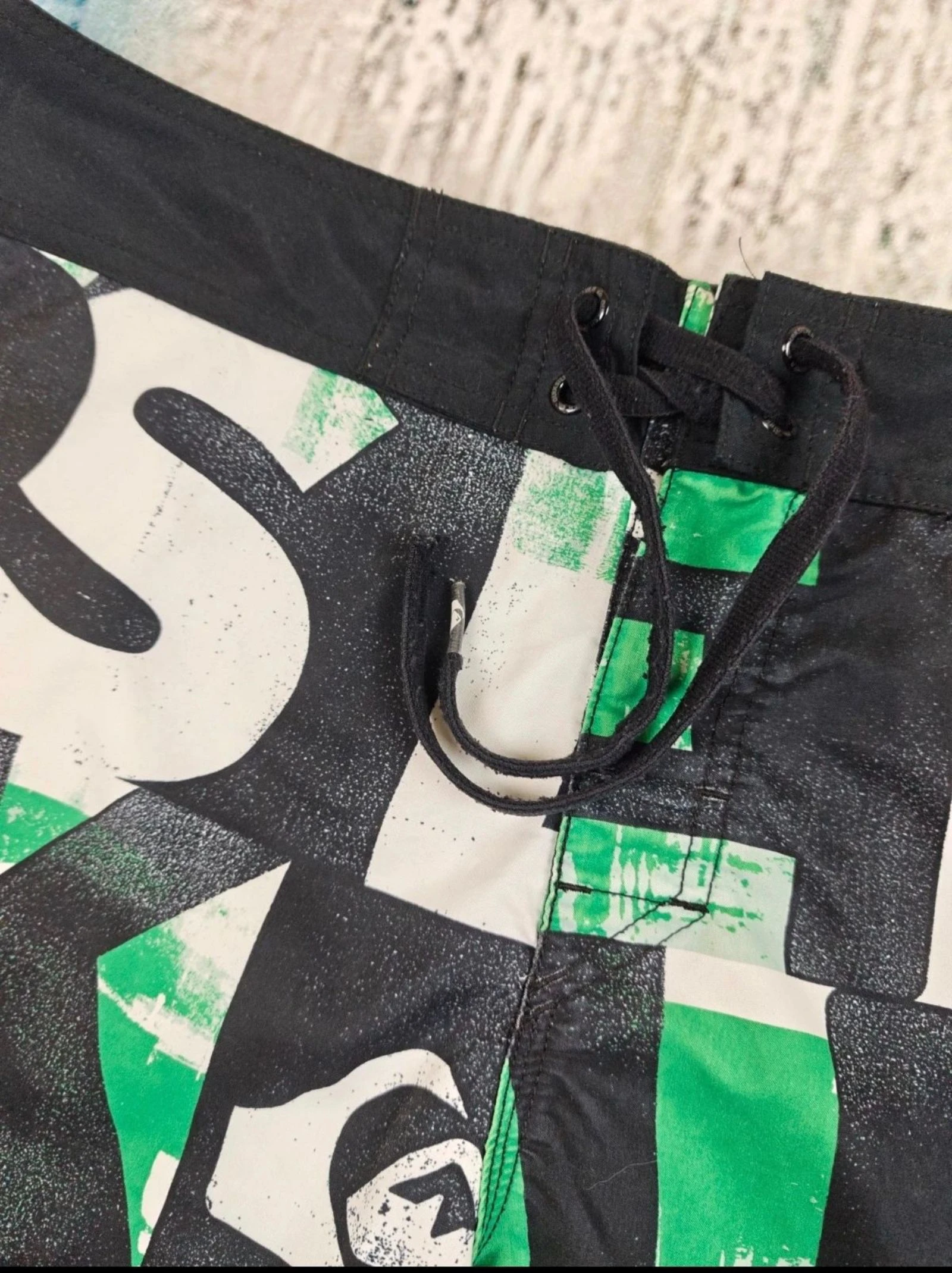 Quiksilver Boardshorts Verde Preto Branco Estampa Textual Y2K Surf Streetwear Tamanho M – photo 9